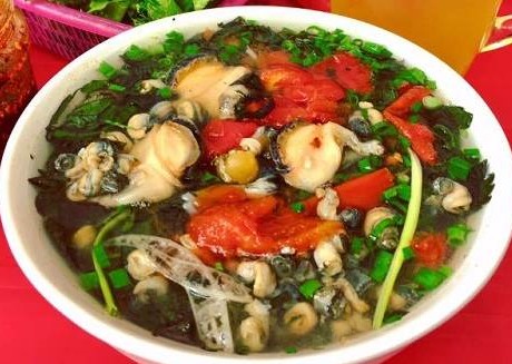 bun-oc Nấu bún ốc dọc mùng