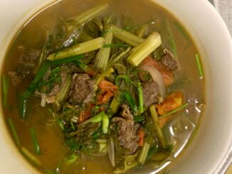 canh cải chua nấu thịt bò